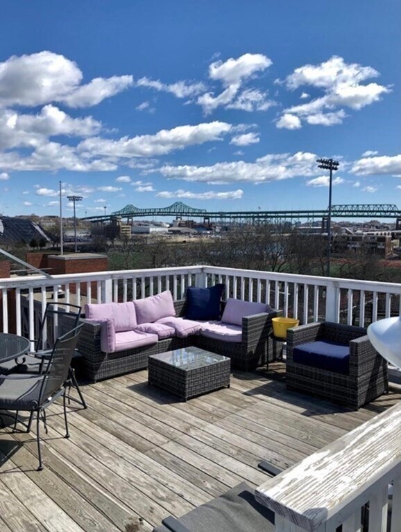 Foto del edificio - 256 Medford St