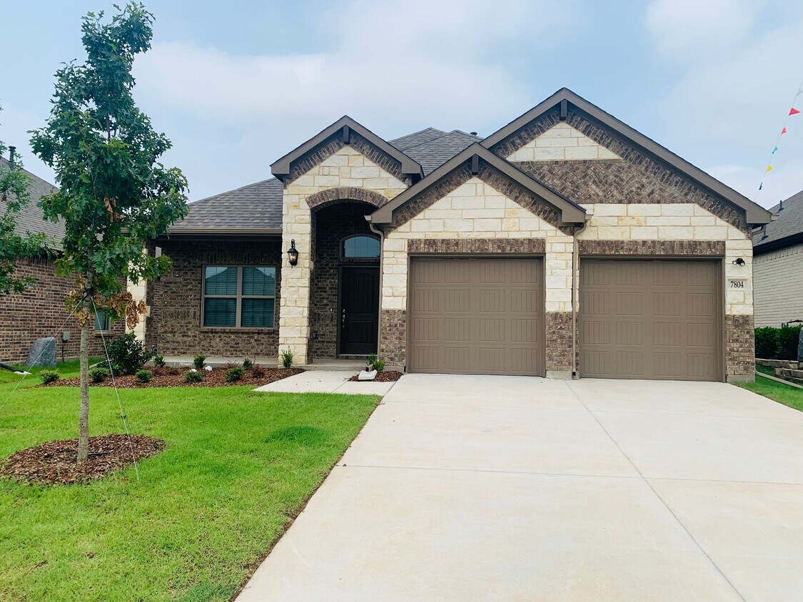 Primary Photo - 7804 Cottonwood Dr