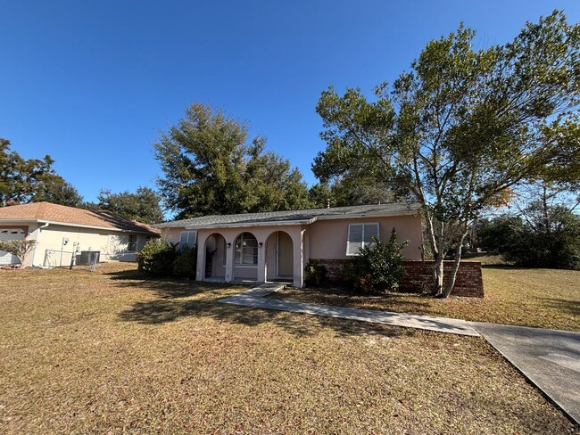 Building Photo - 2/2 Home in Marion Oaks