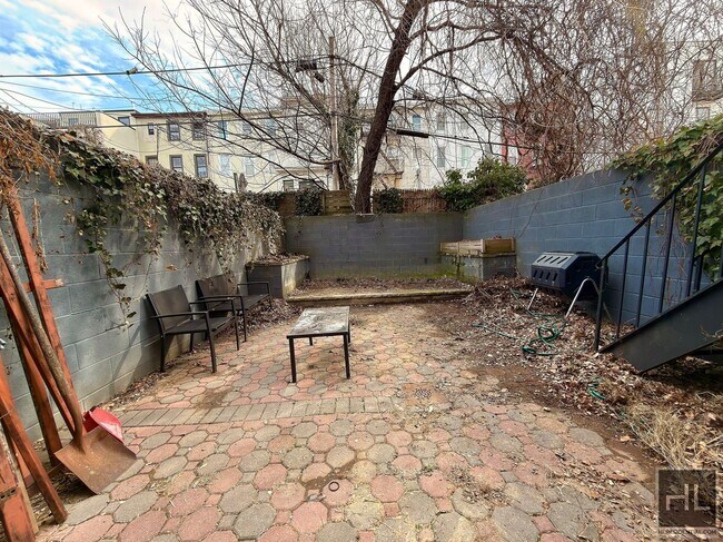 Foto del edificio - HALSEY STREET