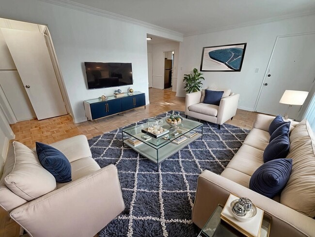 Building Photo - 1236 N Sweetzer Ave