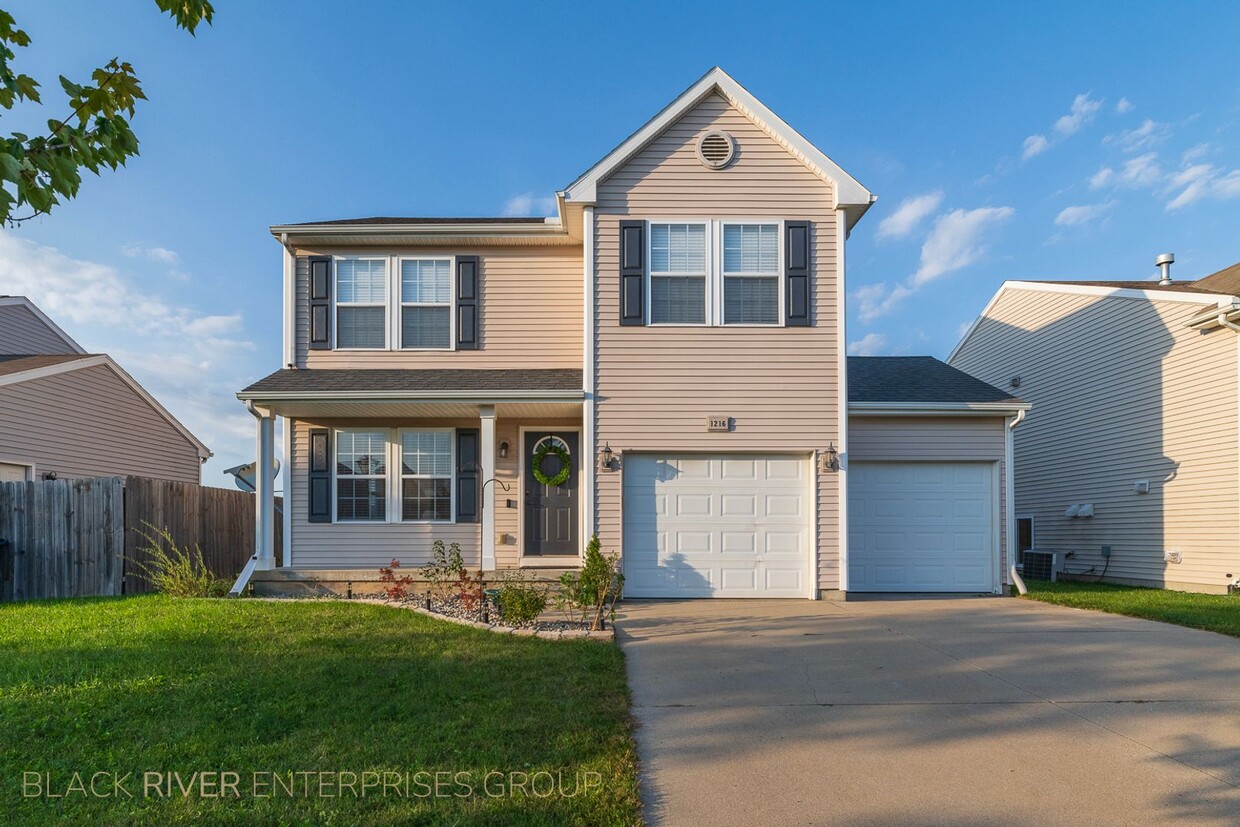 Primary Photo - Four Bedroom Home in Vicksburg