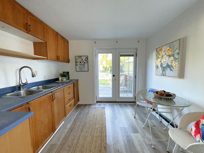 Photo du bâtiment - 198 Barrie Rd