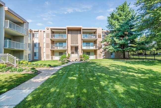 Foto del edificio - Surrey Square