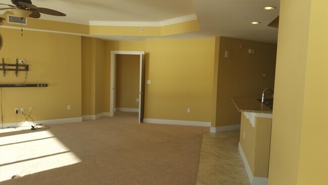 Foto del edificio - 124 Miracle Strip Pkwy SE