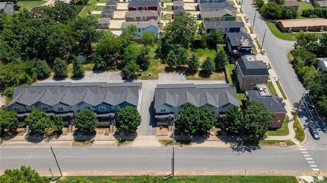 Photo - 438 S Sang Ave Townhome