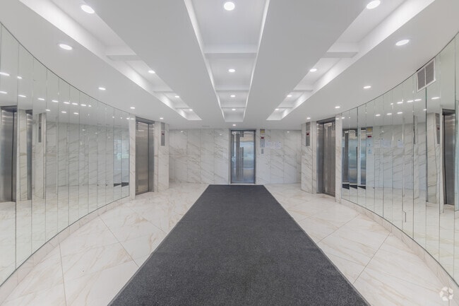 Hall d'entrée - Islington Towers