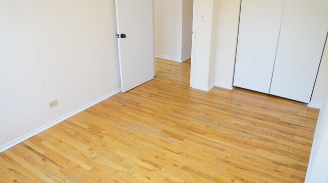Foto del edificio - 2321 N Kedzie Blvd