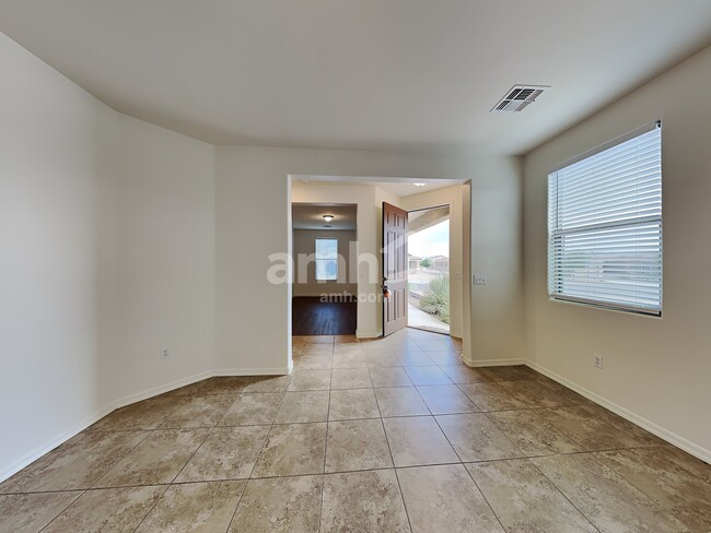 Building Photo - 10433 S Painted Mare Dr