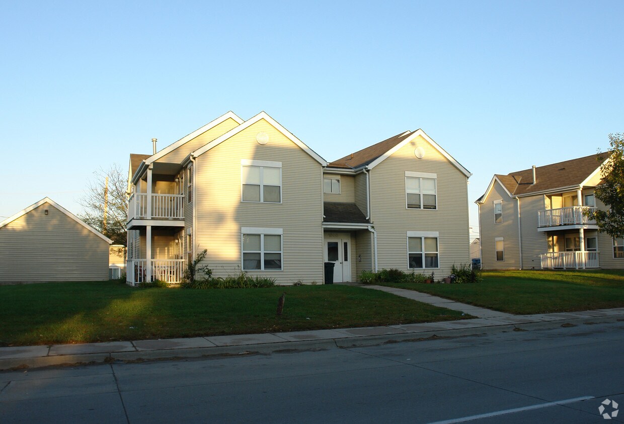 Primary Photo - 1802 Florence Blvd