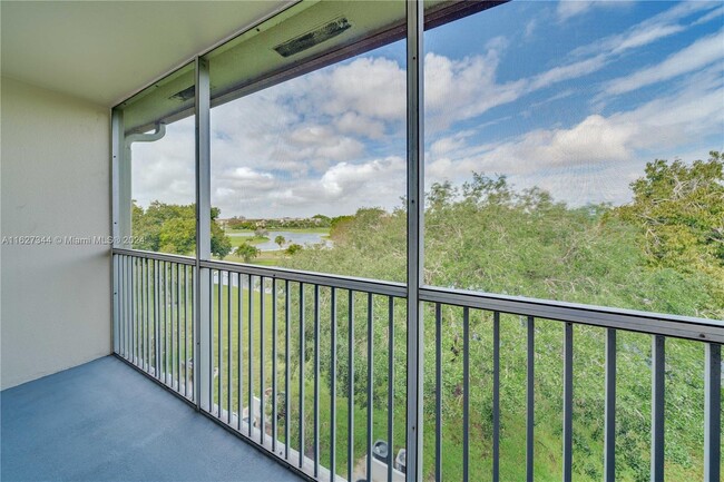 Building Photo - 750 SW 133rd Terrace