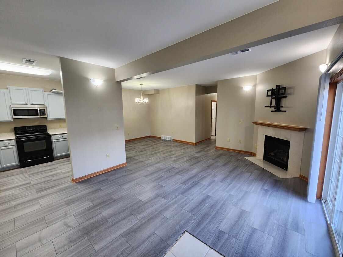 living/dining room - 869 Pope St