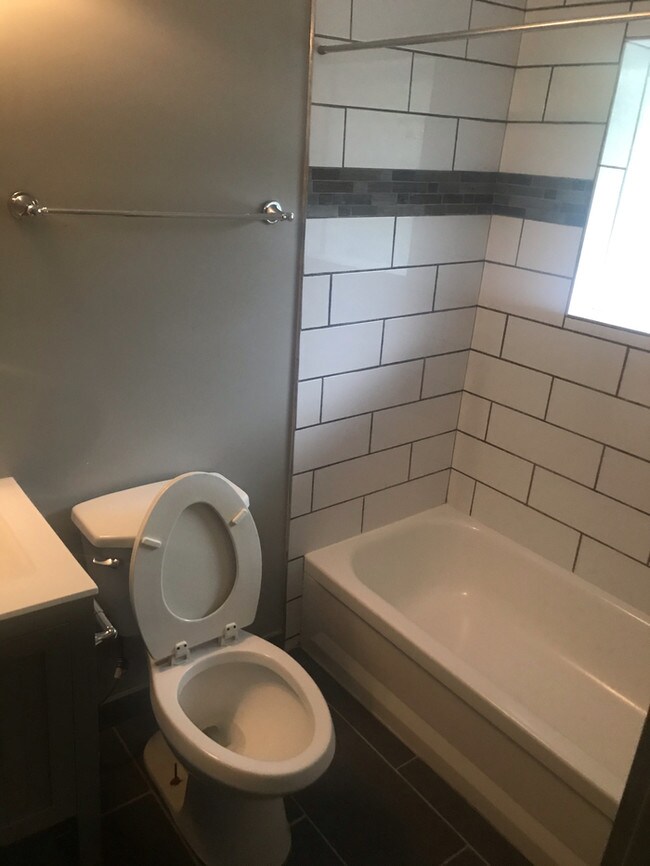 Foto del edificio - Amazing 1 Bedroom Morningside Apartment