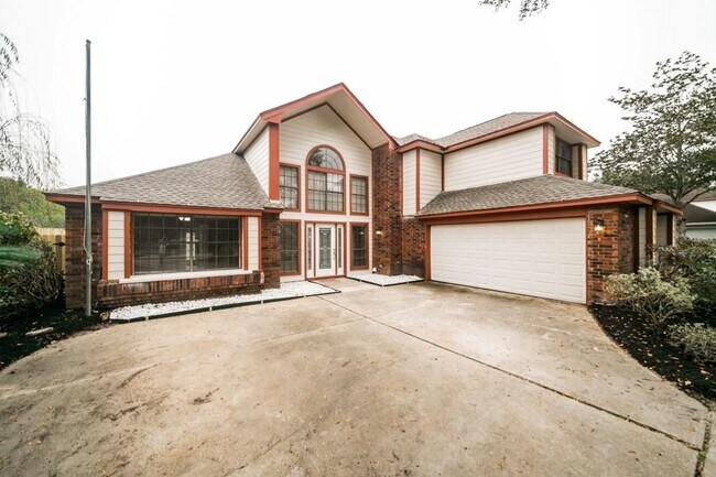 Building Photo - 22910 Glenover Dr