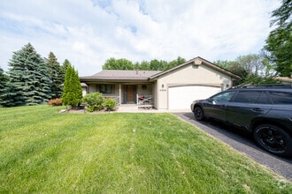 Building Photo - 4800 Orleans Ln N