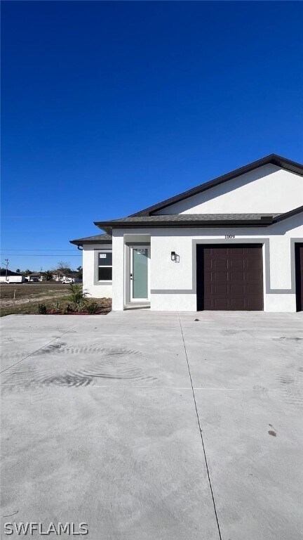 Foto del edificio - 1009-1011 NE 15th Ln