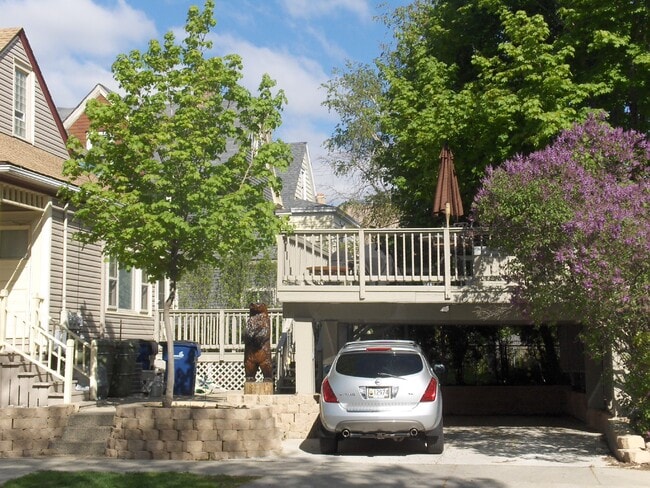 Carport-deck-parking - 1562 E Irving Plz