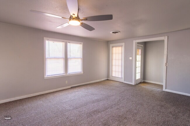 Building Photo - 2802 Baltimore Rd