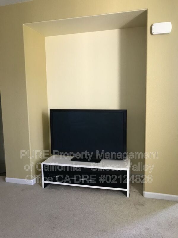 Building Photo - 407 San Eduardo Terrace