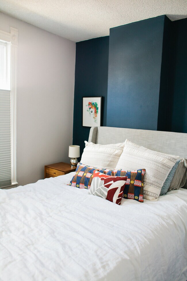Master bedroom - 2432 W 37th Avenue