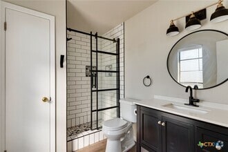 Building Photo - 3008 Belmont Dr
