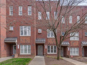 Building Photo - 100 N Laurel Ave