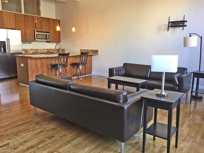 Building Photo - 1 br, 1 bath Condo - 101 W Liberty St Apt 230