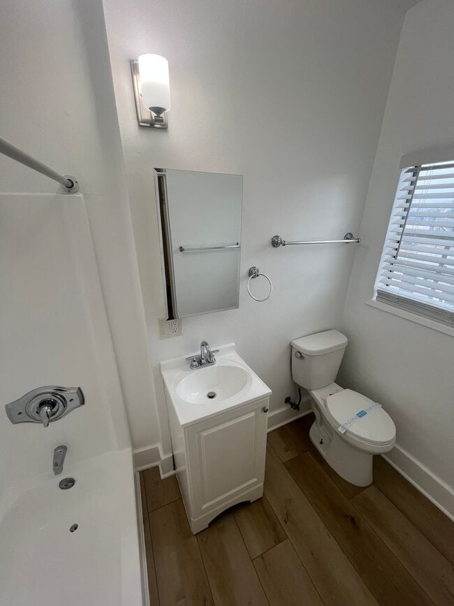 Interior Photo - Grattan Gates