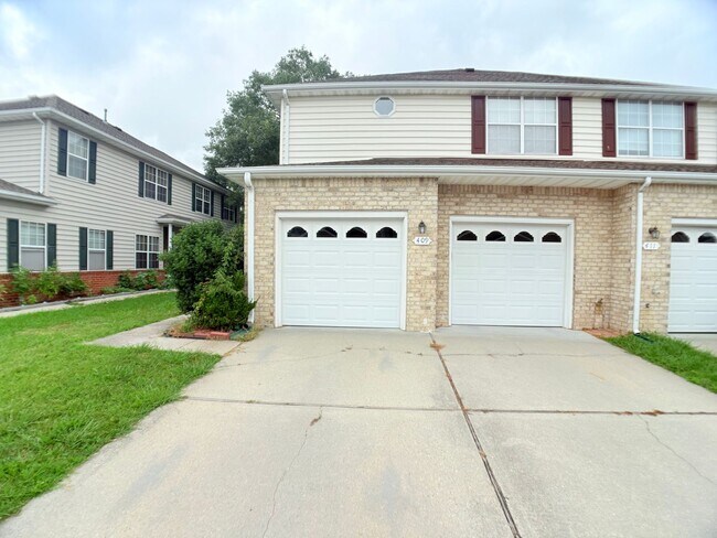 Foto del edificio - 409 Belmont Cir