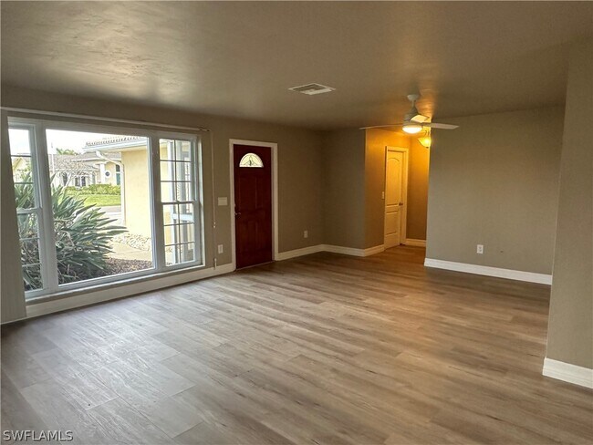 Foto del edificio - 3913 SE 20th Pl