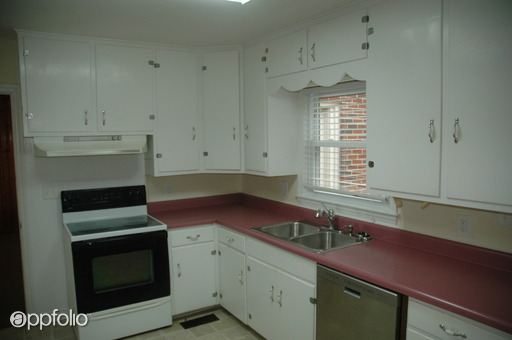 Building Photo - 1802 Malco Dr