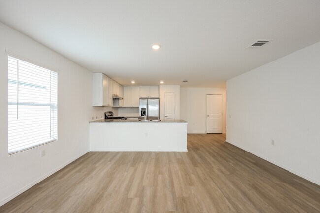 Foto del edificio - 12050 Pewee Ct