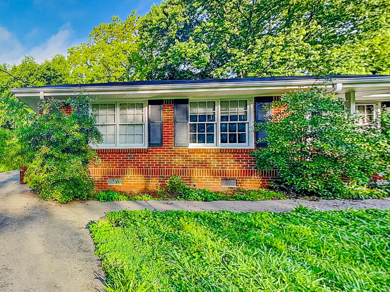 Foto principal - 6080 Mulberry St