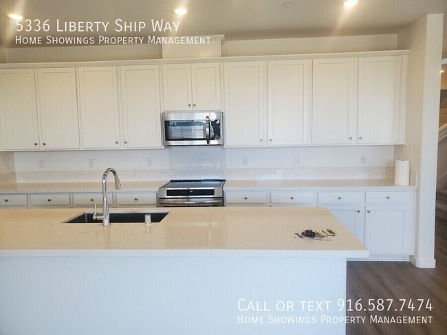 Building Photo - 5336 Liberty Ship Wy