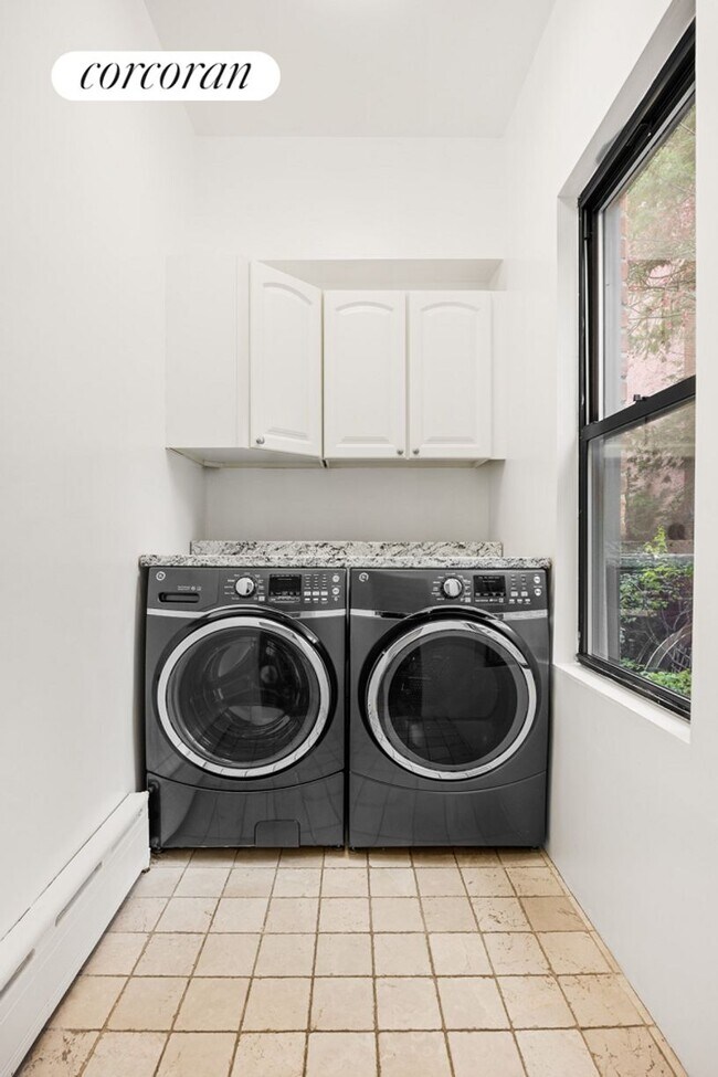 Foto del edificio - 62 8th Ave