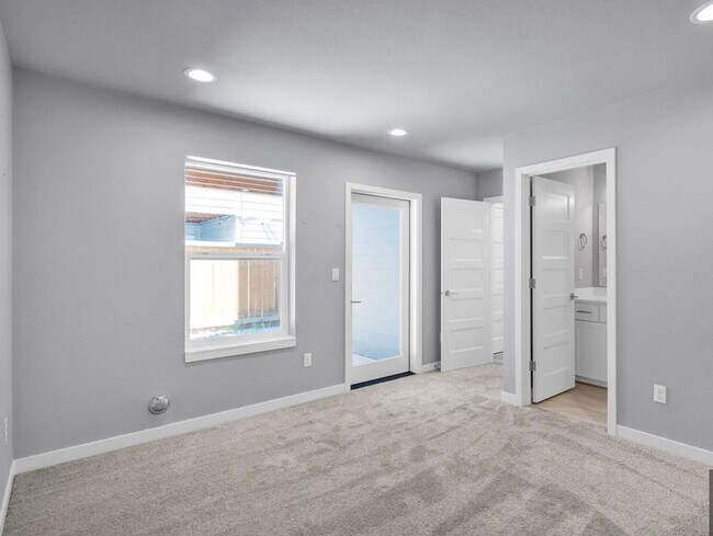 Bedroom 1 - 9722 Lindsay Pl S