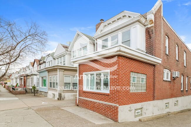 Building Photo - 5315 N 15th St