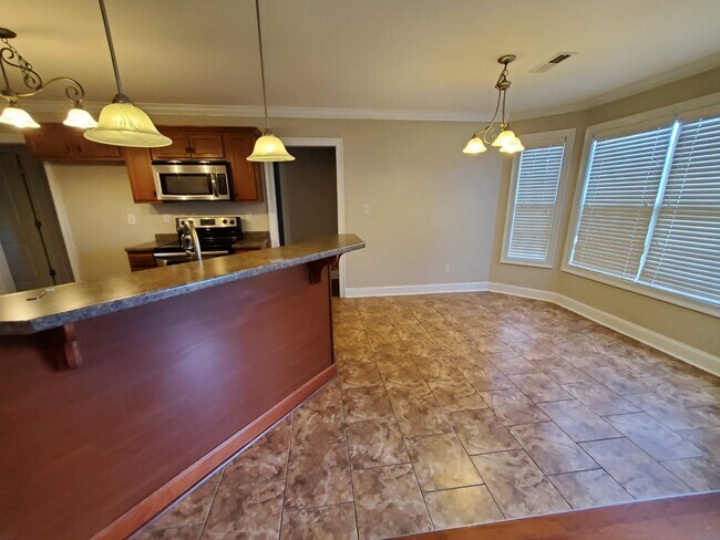 Building Photo - 486 Bell Cir