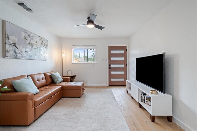 Foto del edificio - 4904 Hawk Cove