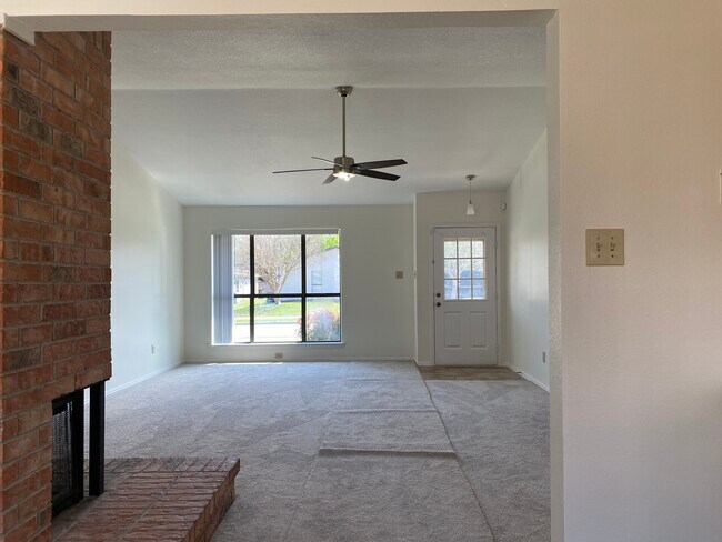 Living Room - 2429 Majestic Dr House