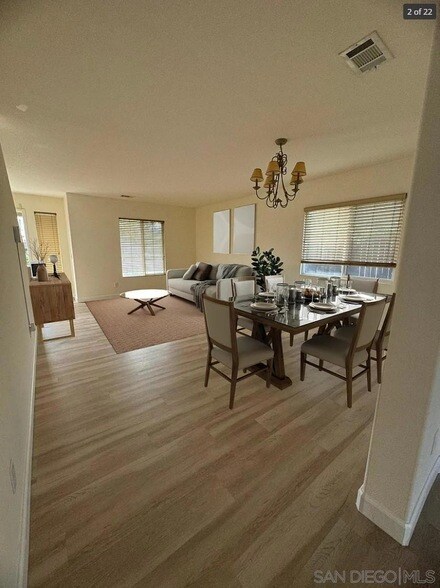Foto del edificio - 1022 Longfellow Ct