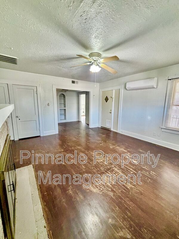 Foto del edificio - 1315 Guadalupe St