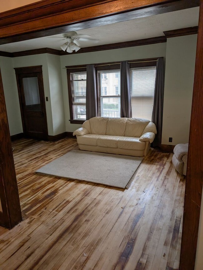 Building Photo - 2411 N Cramer St