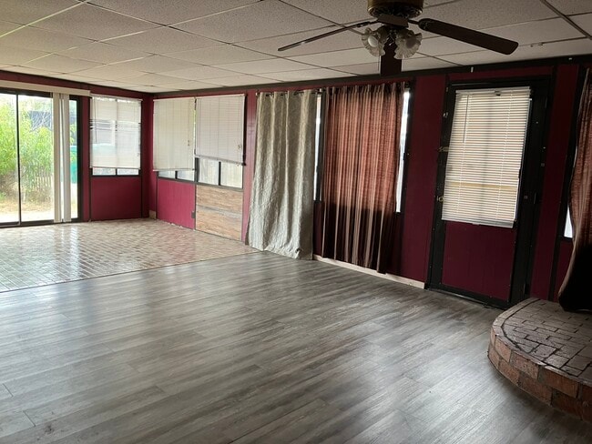 Foto del edificio - 3706 Clairemont Mesa Blvd