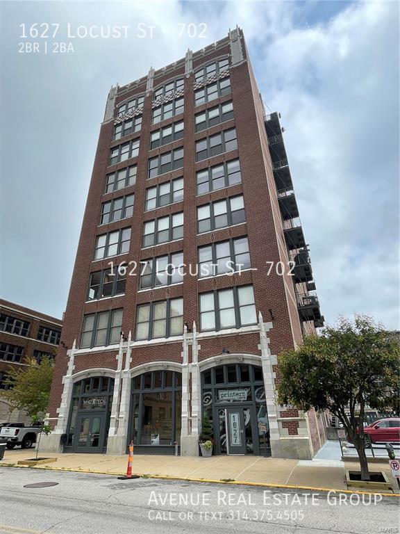 Building Photo - Just Listed! - 1627 Locust St - 2Bed/2Bath...