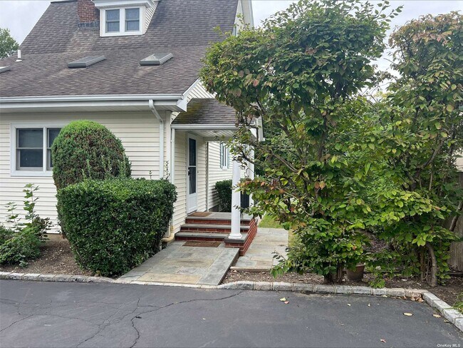 Building Photo - 13 Mackey Ave