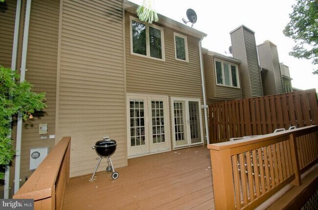 Building Photo - 12566 Garland Tree Ct