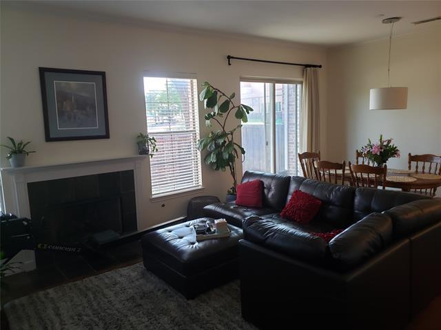 Foto del edificio - 1205 Lake Vista Ln