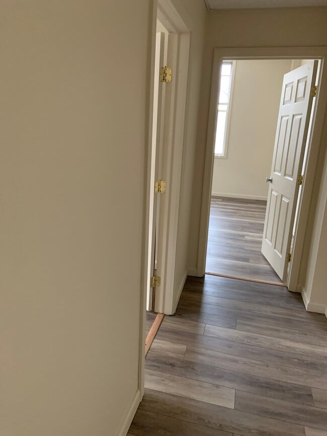 Building Photo - 387 High St