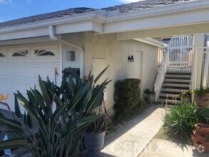 Building Photo - 24736 Meridian Dr